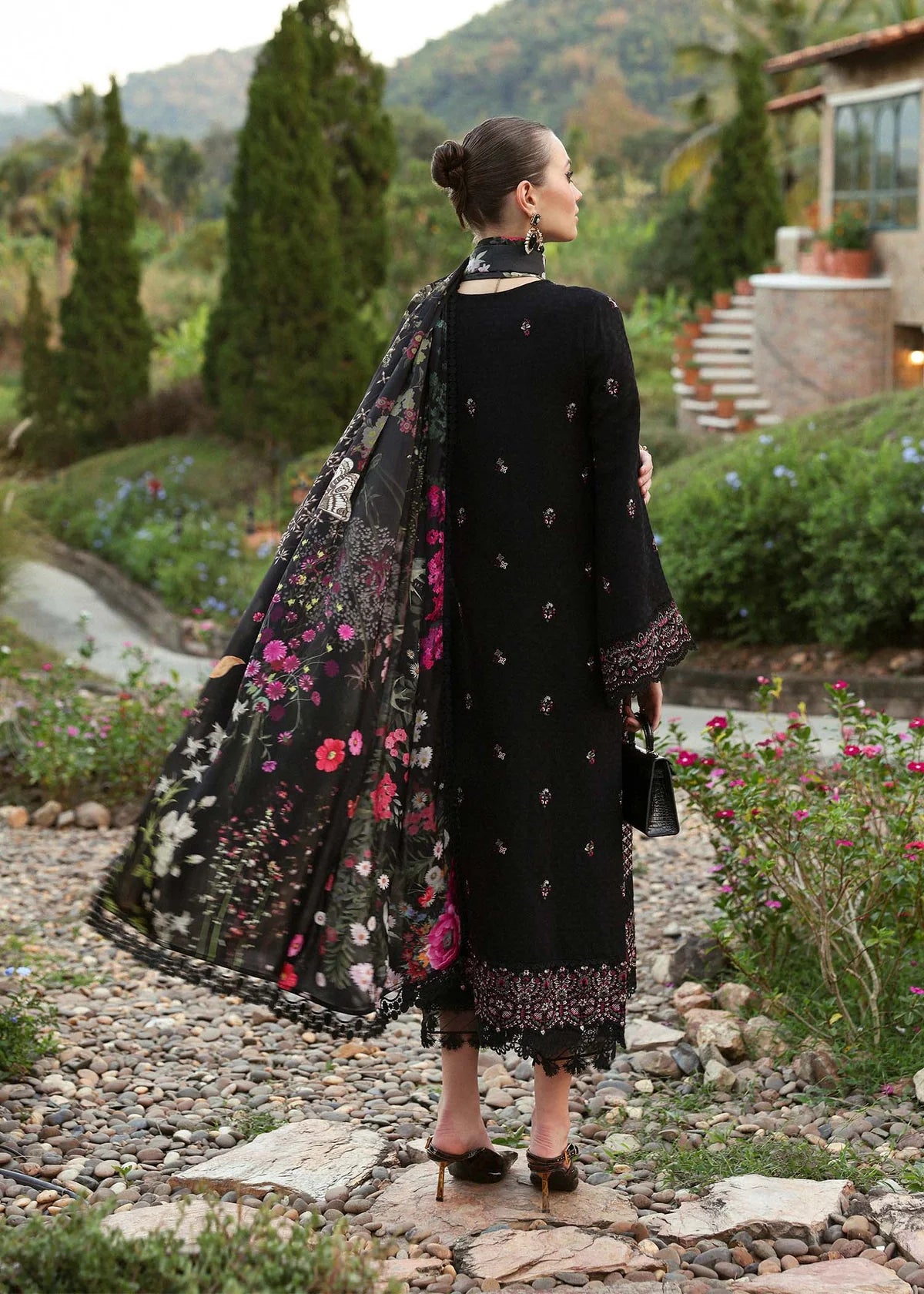 Kanwal Malik | Zaina Unstitched Lawn '25 | Isha