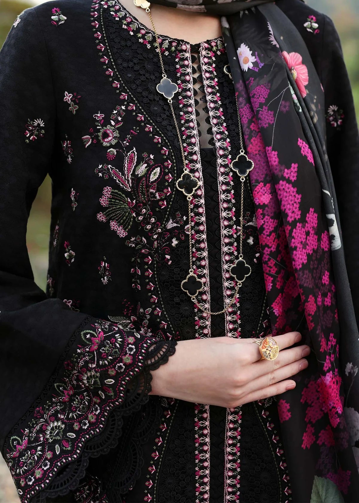 Kanwal Malik | Zaina Unstitched Lawn '25 | Isha