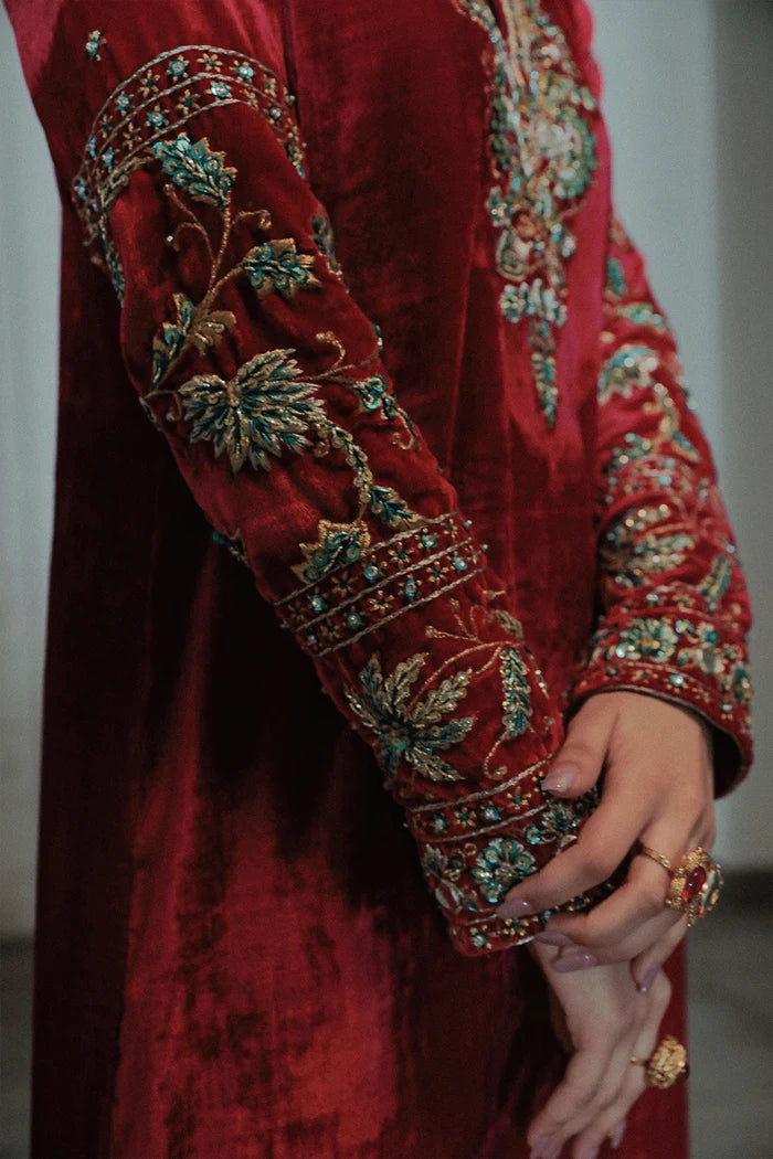 Model wearing Saira Rizwan Luxury Pret Riona '23 Julie dress, showcasing Pakistani clothes online in UK.