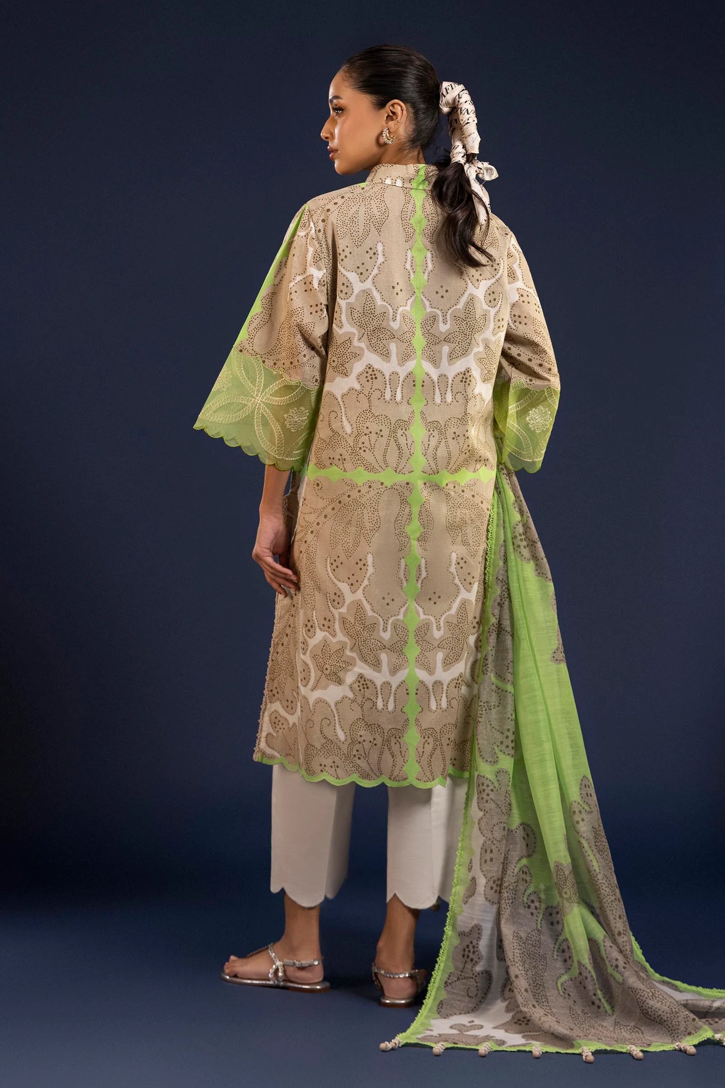 Model wearing beige and lime green printed dress with matching green printed dupatta from Sana Safinaz H251-004B-2DD, Pakistani clothes online in UK.