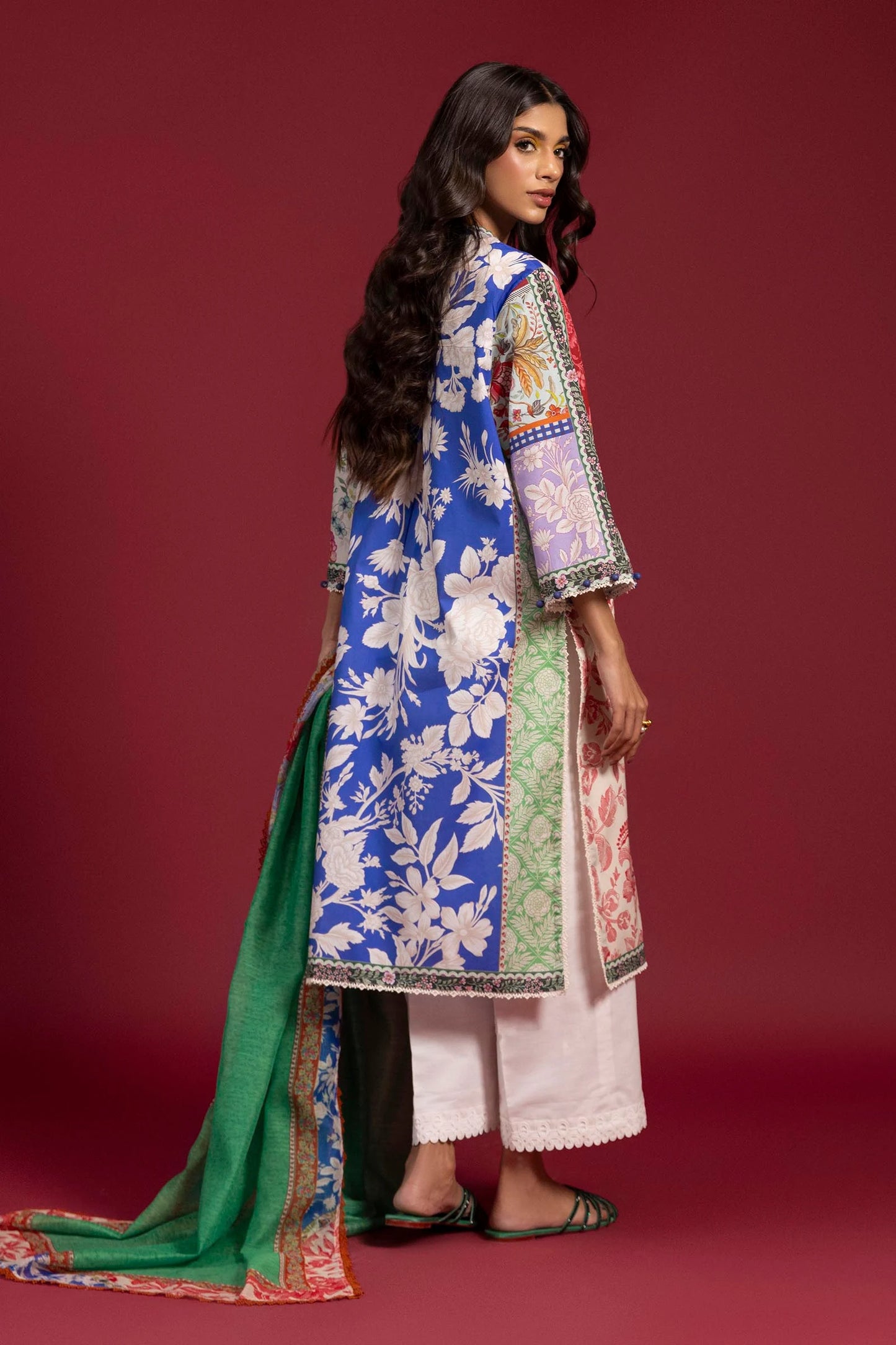 Model wearing multicolour floral printed shirt with green dupatta from Sana Safinaz H251-006A-2D, Pakistani clothes online in UK.