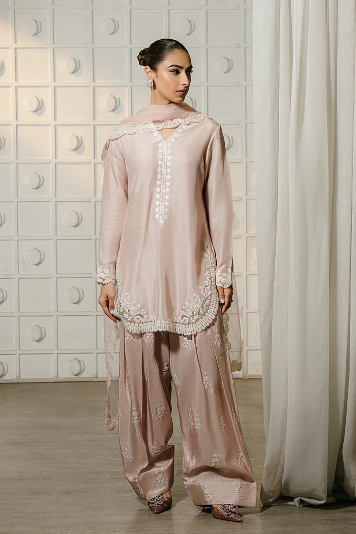 Model wearing blush pink NORA-SREP1-04 from Saira Rizwan Luxury Lawn Eid Edit '25, perfect for Pakistani luxury pret and online shopping in UK.