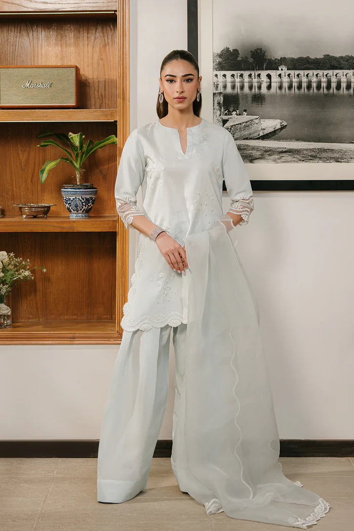 Model wearing ice blue AYRA-SREP1-03 from Saira Rizwan Luxury Lawn Eid Edit '25, ideal for Pakistani luxury pret and clothes online in UK.