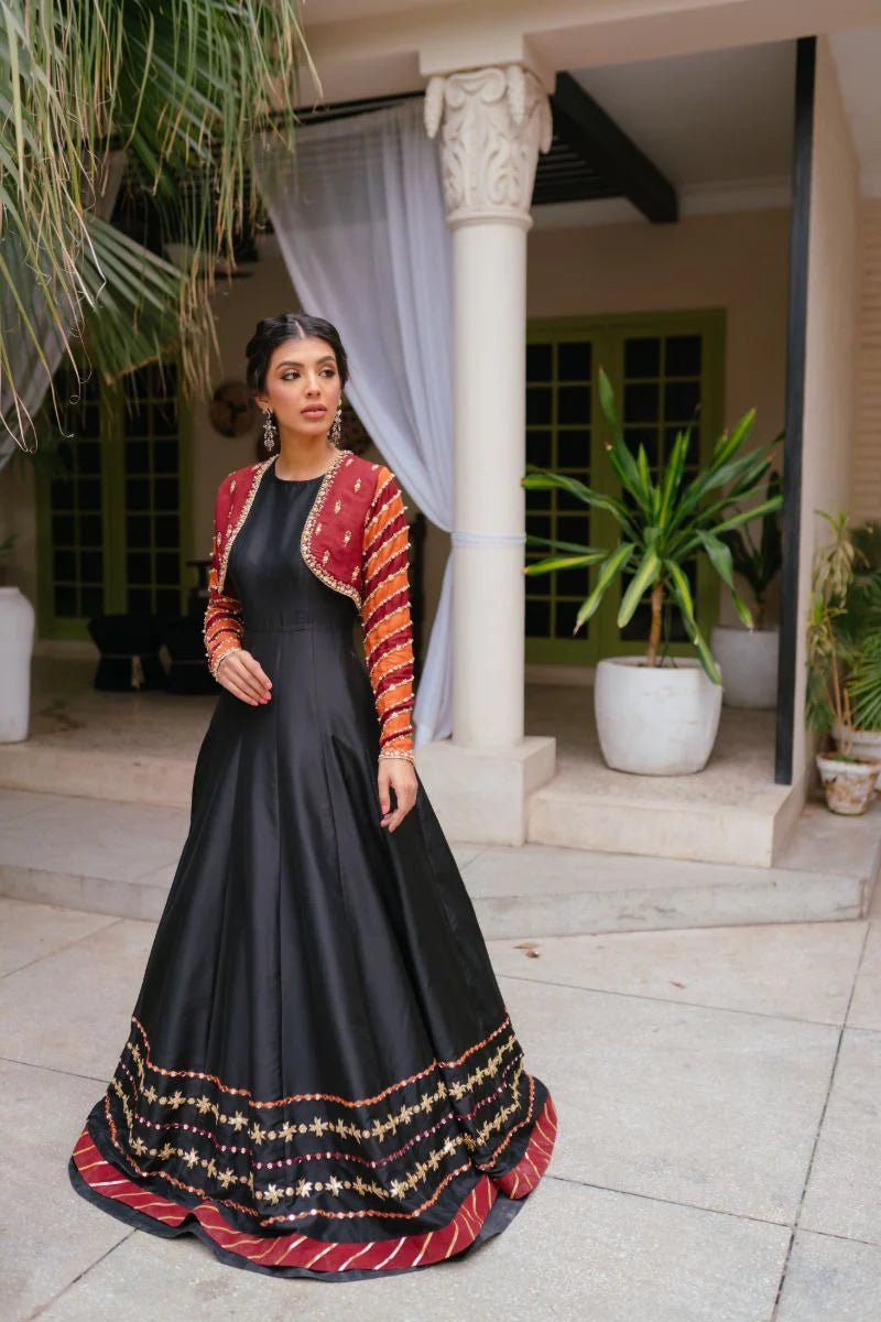 Model wearing Saira Rizwan Mehndi Bridals Ruhi dress, showcasing Pakistani clothes online in UK.