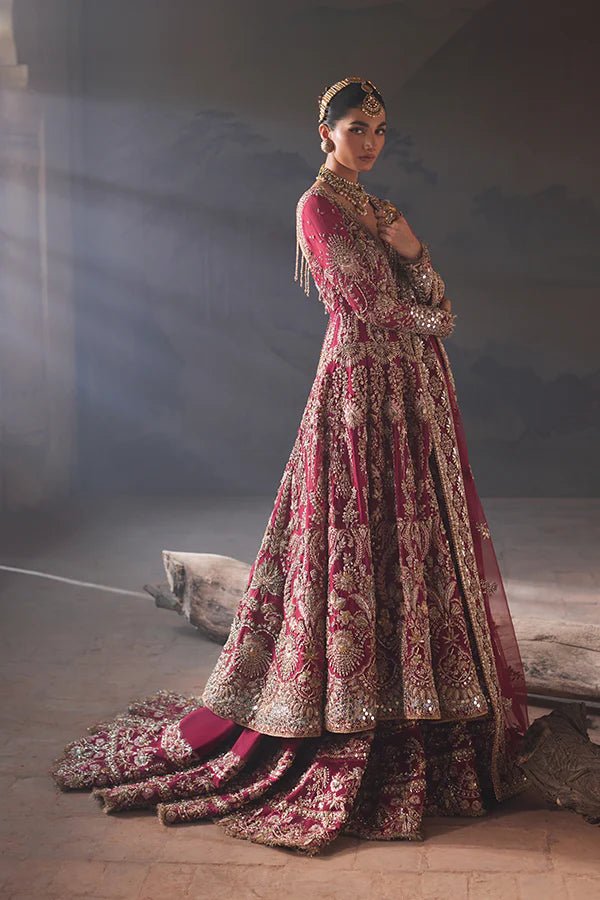 Model wearing Soraya ZOHRA Bridal dress, a stunning Pakistani wedding attire online in the UK.