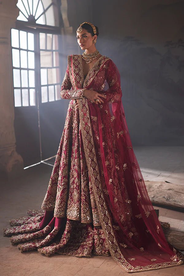 Model wearing Soraya ZOHRA Bridal dress, a stunning Pakistani wedding attire online in the UK.