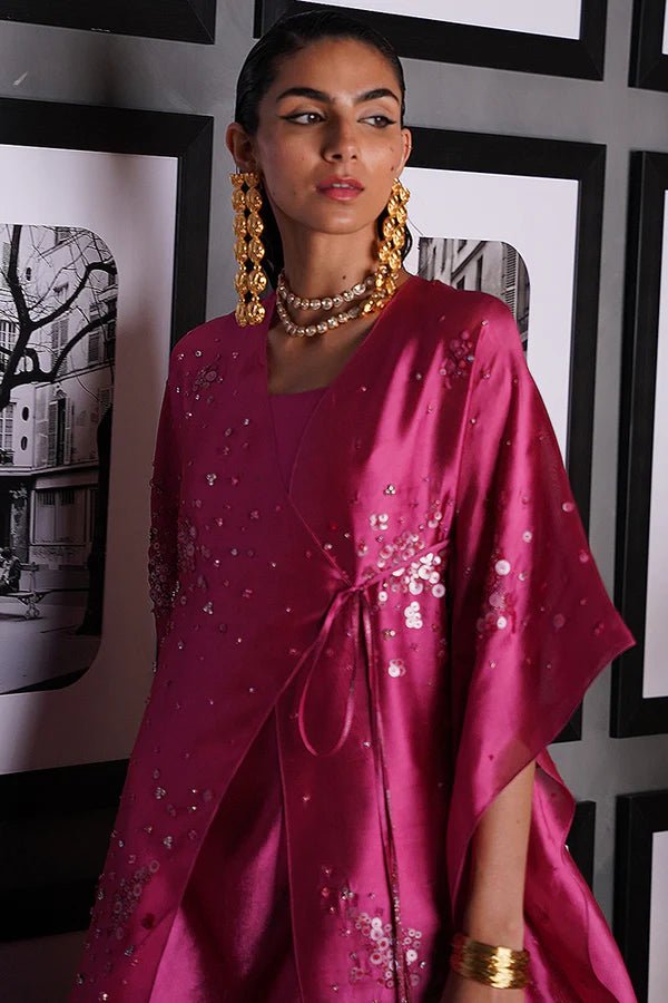 Model showcasing Suffuse ILSA attire, a stunning piece from Luxury Pret '24 collection. Pakistani fashion online in UK.