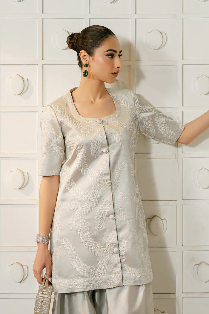 Model wearing silver LUMI-SREP1-05 from Saira Rizwan Rumi Eid Pret '25, ideal for Pakistani luxury pret and Pakistani clothes online in UK.