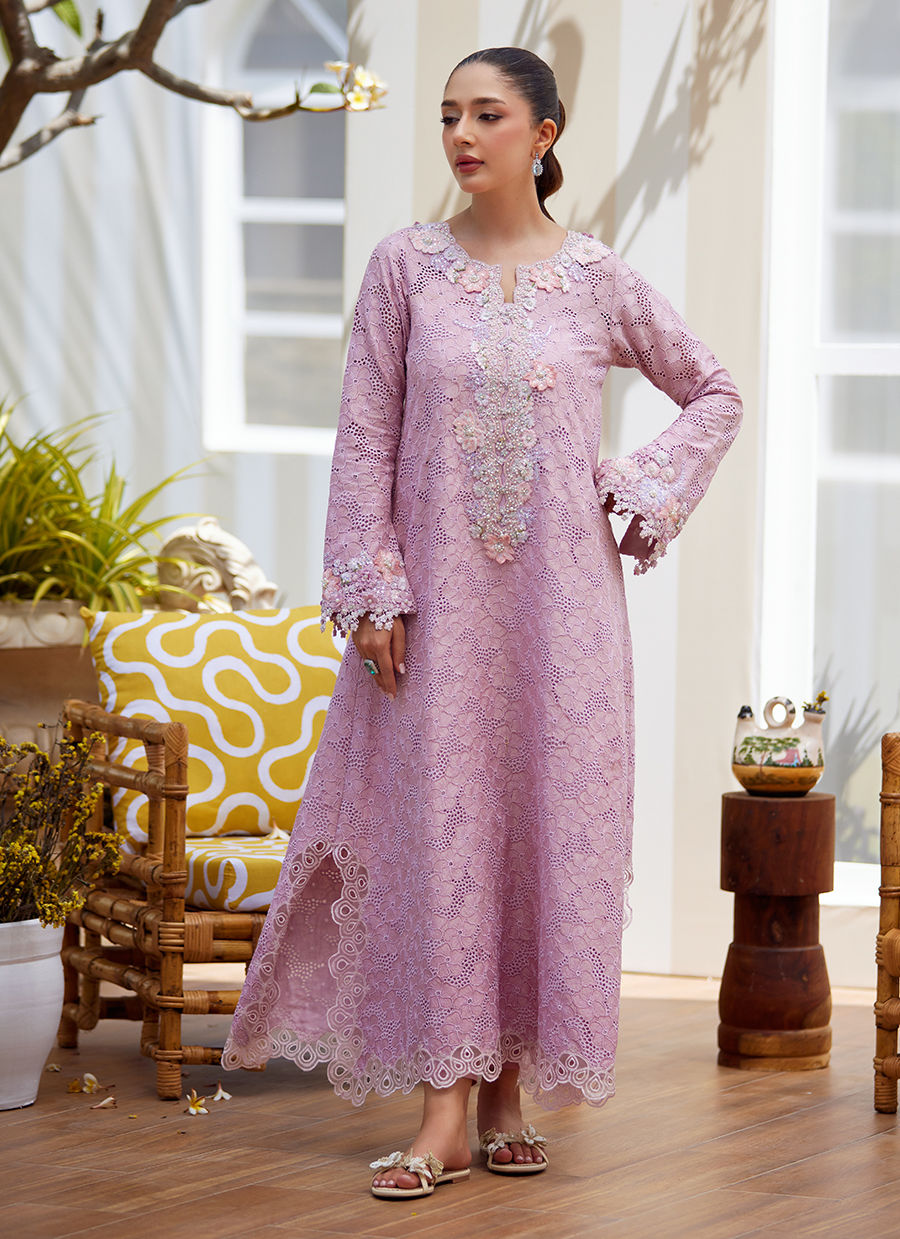 Model wearing lilac embroidered kaftan dress from Farah Talib Aziz, perfect for Pakistani luxury pret and casual Eid wear in the UK.
