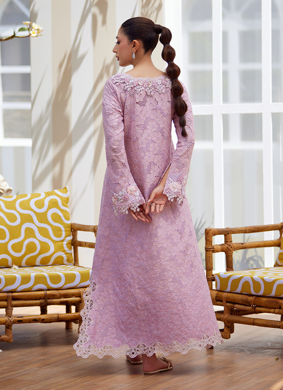 Model wearing lilac embroidered kaftan dress from Farah Talib Aziz, perfect for Pakistani luxury pret and casual Eid wear in the UK.
