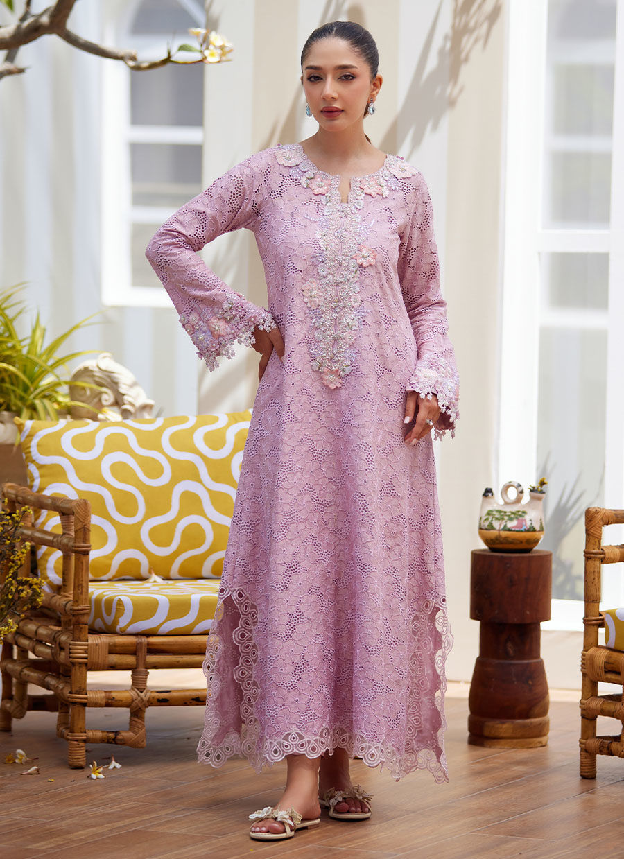 Model wearing lilac embroidered kaftan dress from Farah Talib Aziz, perfect for Pakistani luxury pret and casual Eid wear in the UK.