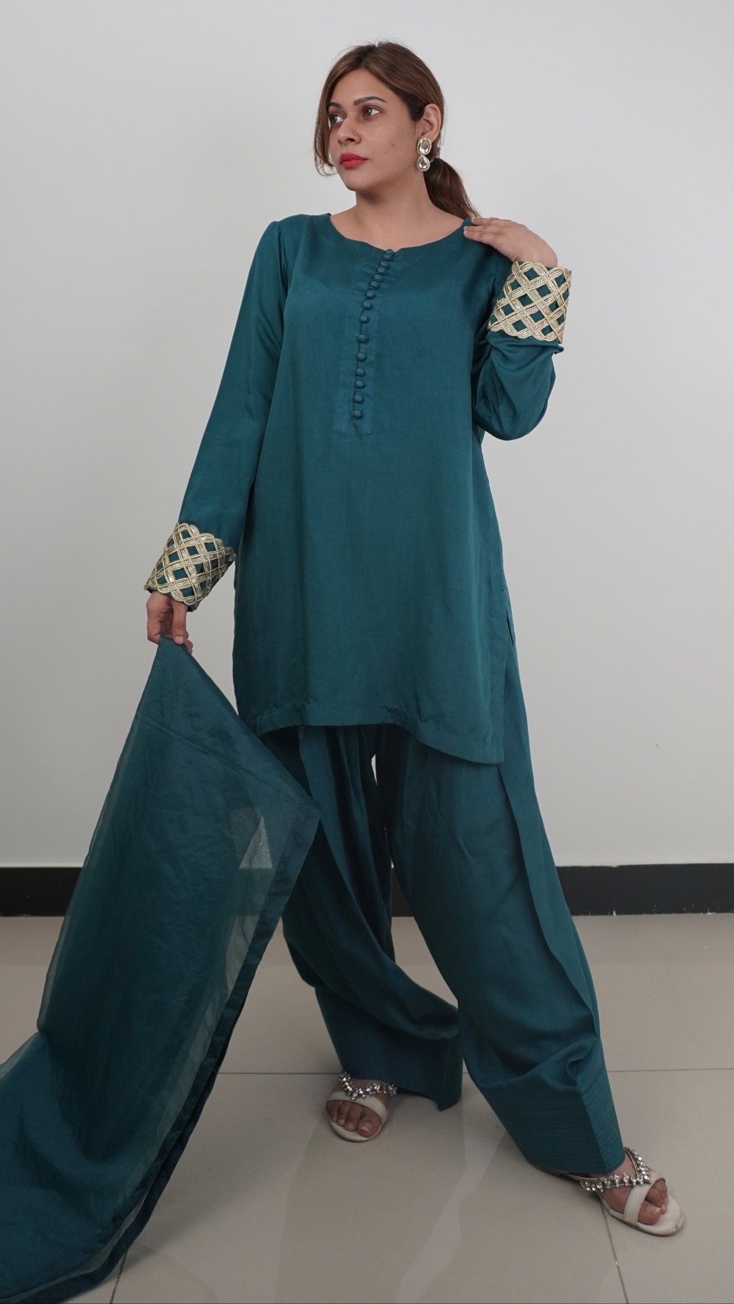 Signature Labels | Farshi Shalwar Suit | Teal Essence