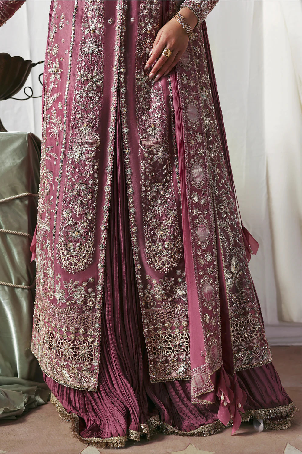 Model wearing Isolde by Soraya in deep mauve embellished outfit – Pakistani luxury pret perfect for festive wear, shop online in UK.