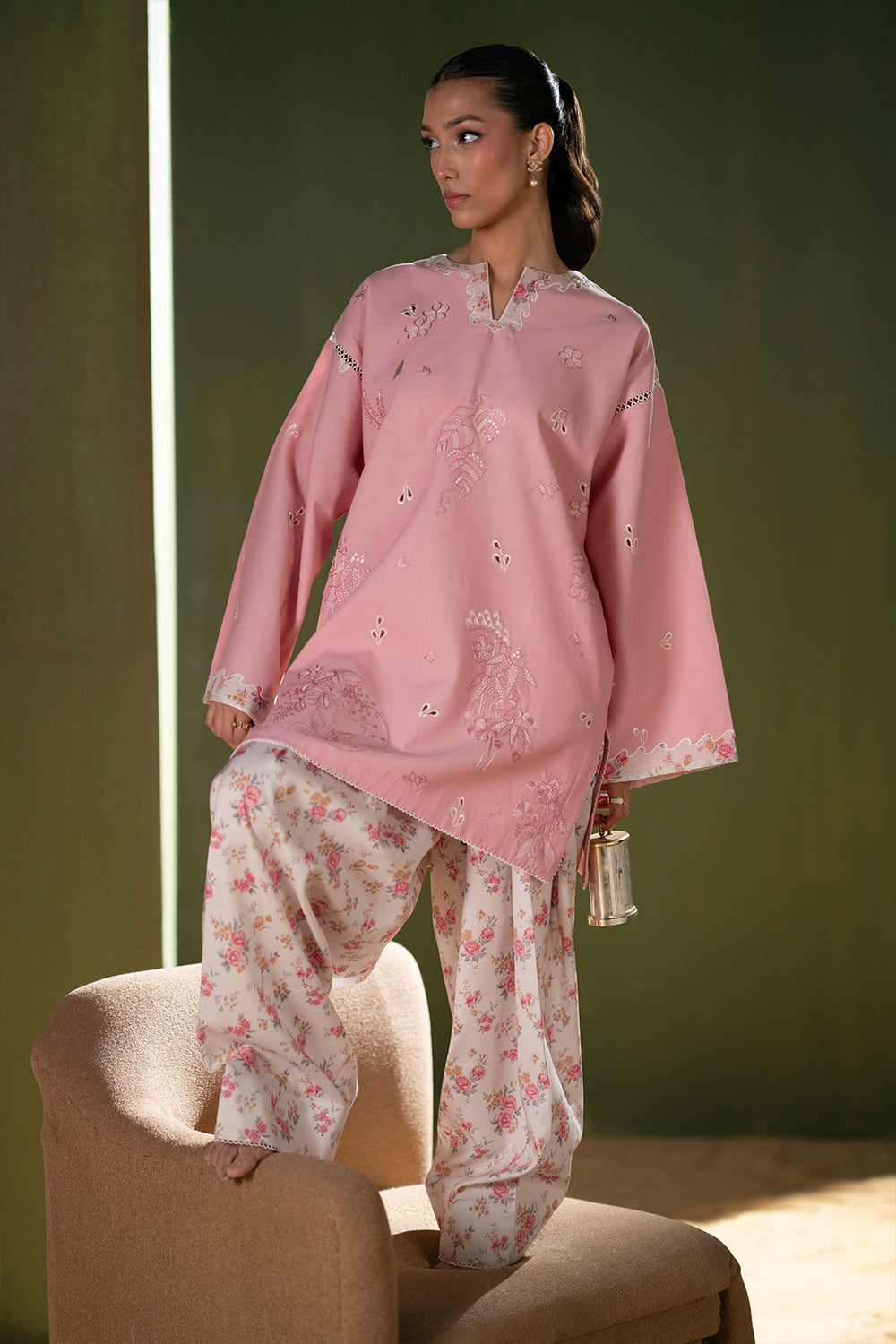Model wearing pastel pink embroidered outfit from Saira Rizwan Joolie | JOOLIE PINK - JBP25-08, Pakistani luxury pret available online in UK.