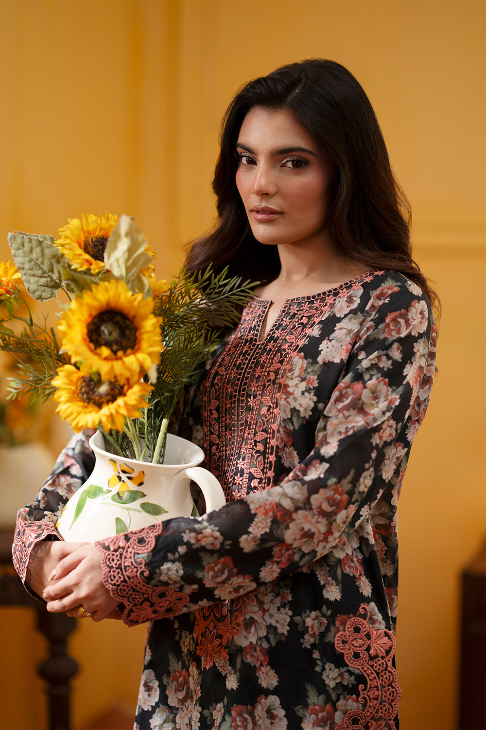 Model wearing charcoal floral embroidered outfit from Saira Rizwan Joolie | CHARCOAL-JBP25-02, Pakistani luxury pret available online in UK.