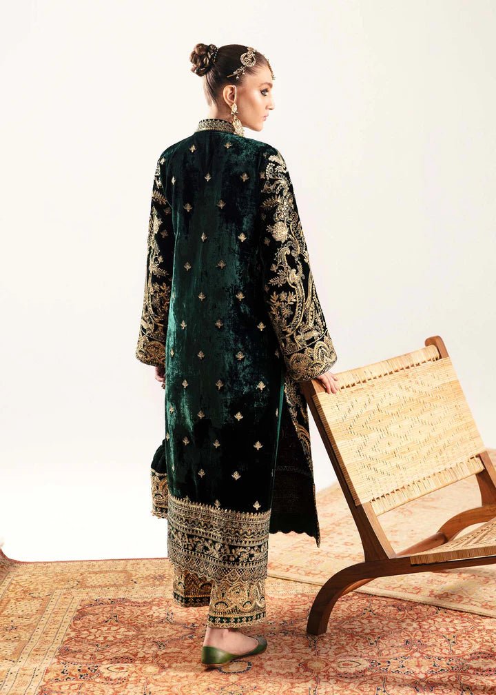 Model wearing emerald green Gazal dress from Kanwal Malik, Jugan Luxury Pret 2024 collection. Pakistani clothes online in UK, wedding clothes.