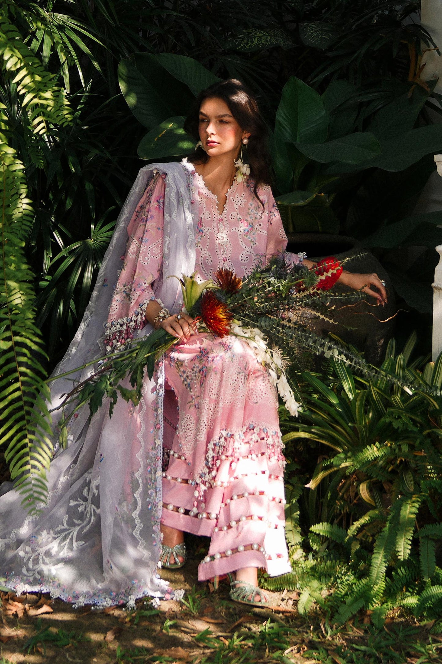 Sana Safinaz | Luxury Lawn '25 | L251-001B-3CT