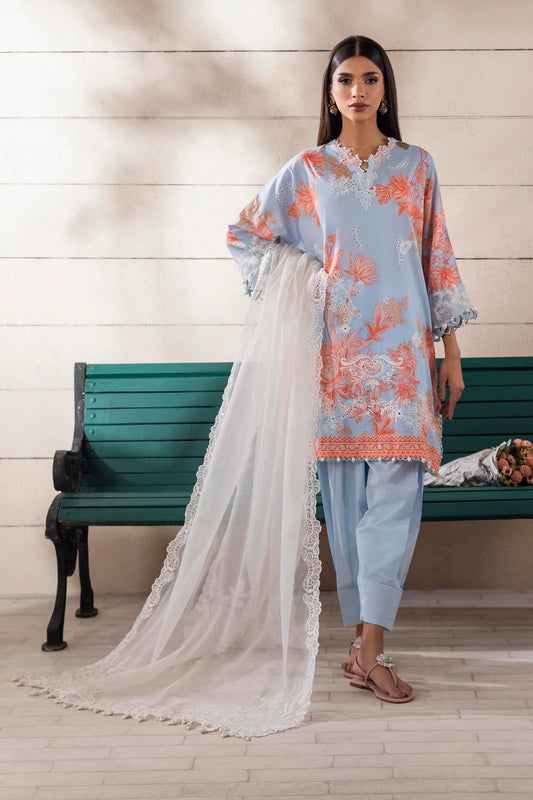 Model wearing sky blue Sana Safinaz M251-020B-3CS outfit with peach floral embroidery and white lace dupatta, Pakistani Luxury pret online in UK.