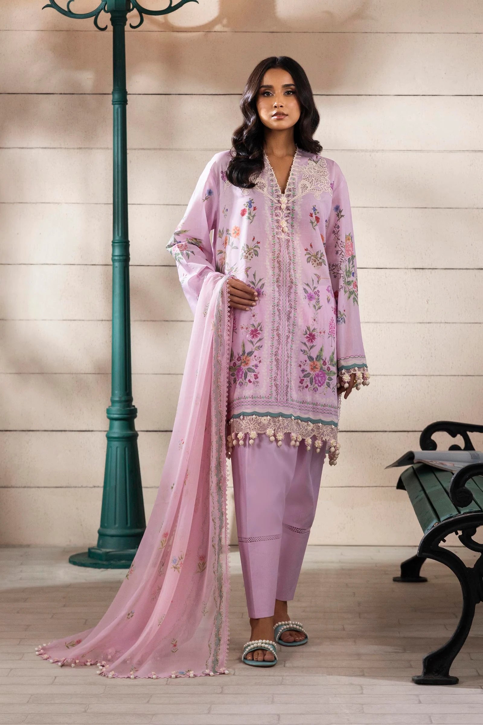 Model wearing lilac Sana Safinaz M251-028B-3CI outfit with multicolor floral prints and pink dupatta, Pakistani Luxury pret, Pakistani clothes online in UK.