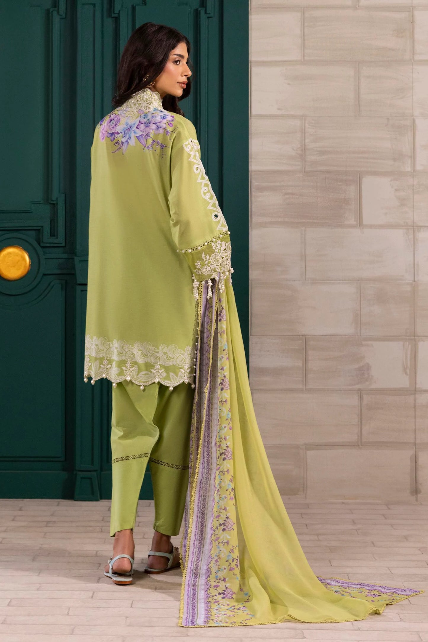 Model wearing lime green Sana Safinaz M251-029B-3CI outfit with white and lilac embroidery and printed dupatta, Pakistani Luxury pret, Pakistani clothes online in UK.