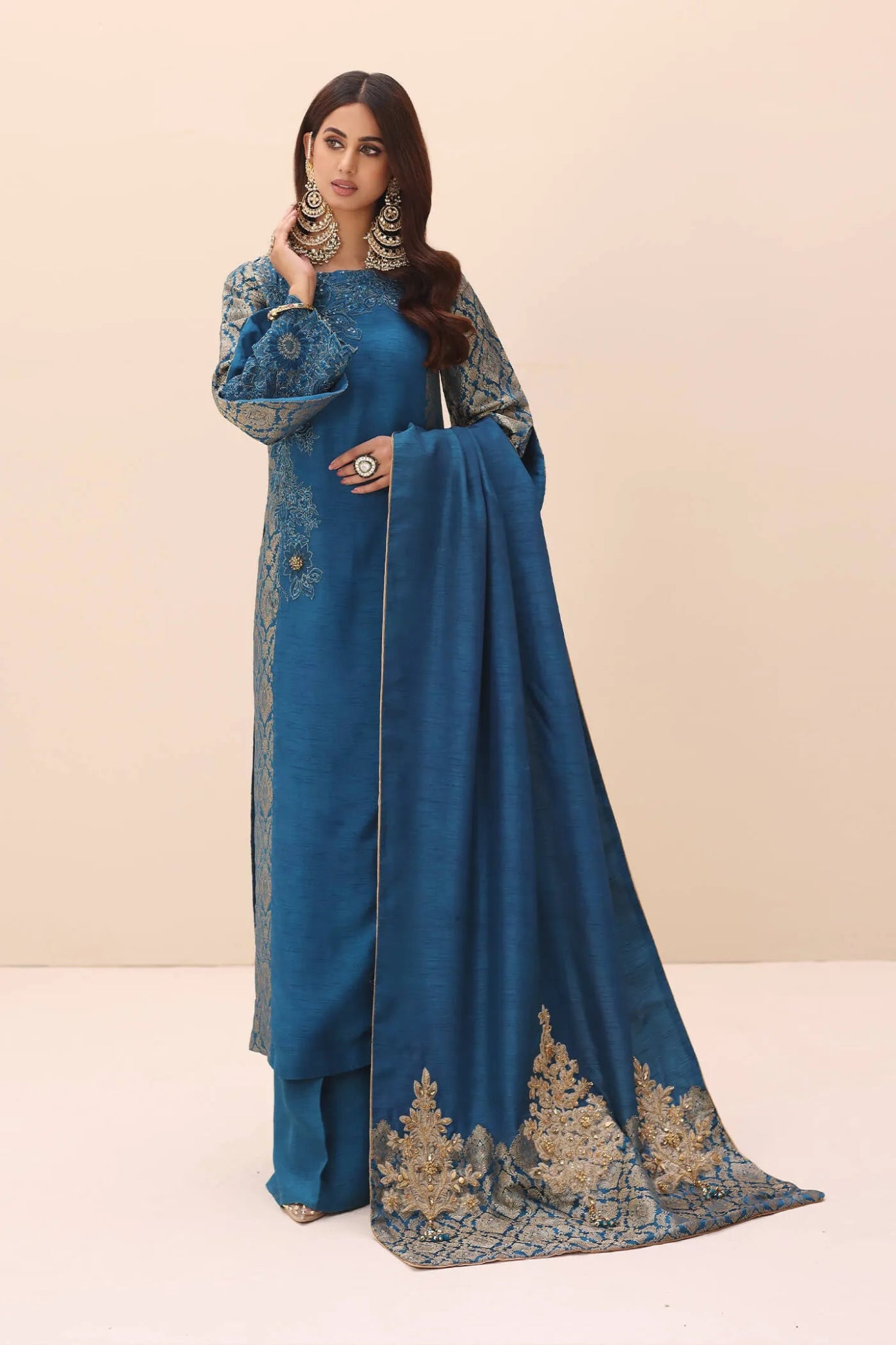 Model wearing Ethereal Embrace Shawl Collection's SAPPHIRE ELEGANCE SHAWL, an equisite mold by Musferah Saad UK, Pakistani Clothes UK.