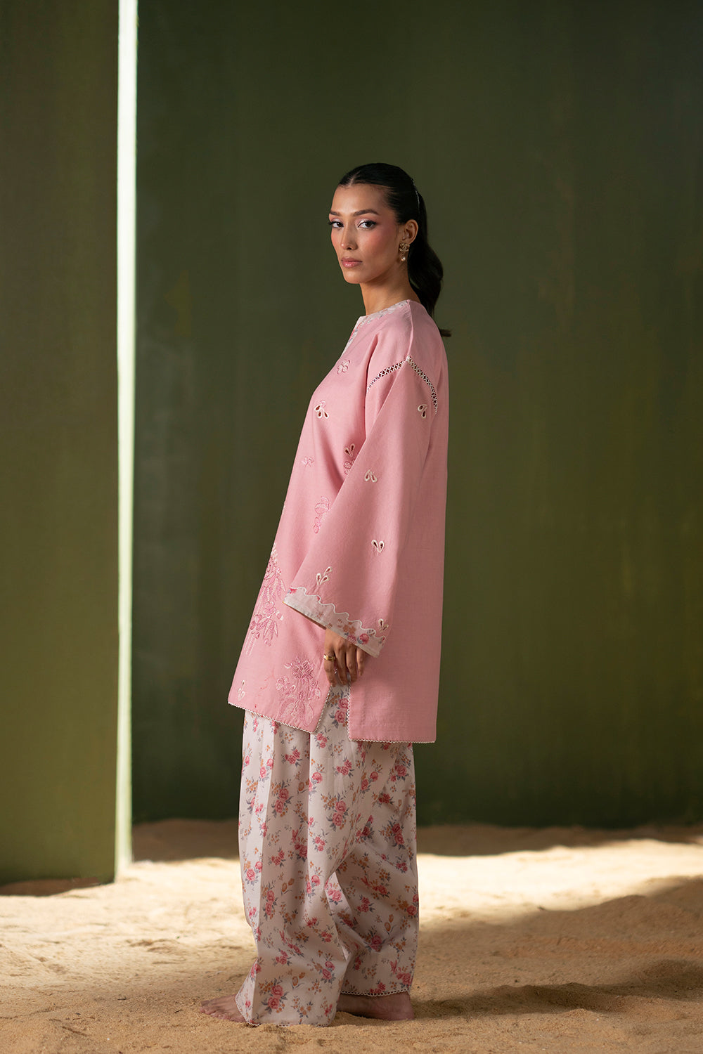 Model wearing pastel pink embroidered outfit from Saira Rizwan Joolie | JOOLIE PINK - JBP25-08, Pakistani luxury pret available online in UK.