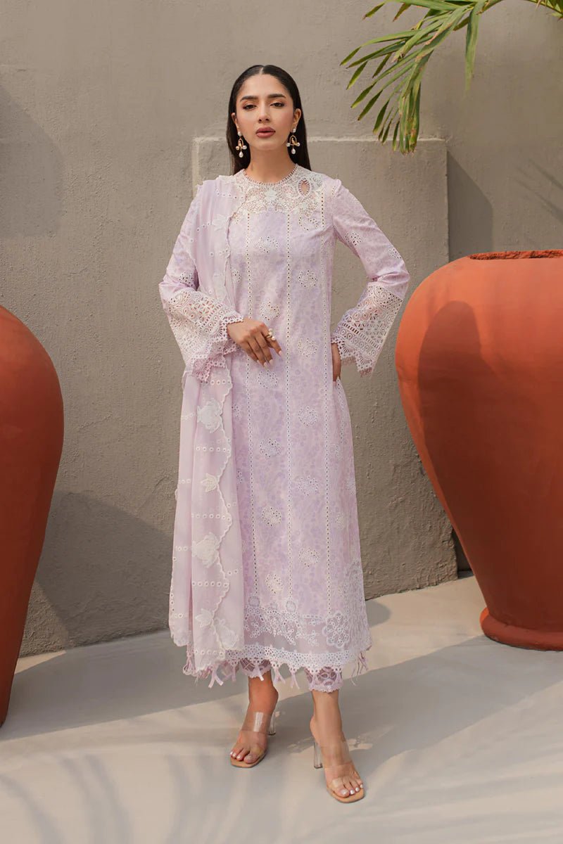 Elegant Qalamkar JK - 03 LYSA outfit, perfect for UK's admirers of Pakistani clothing style.