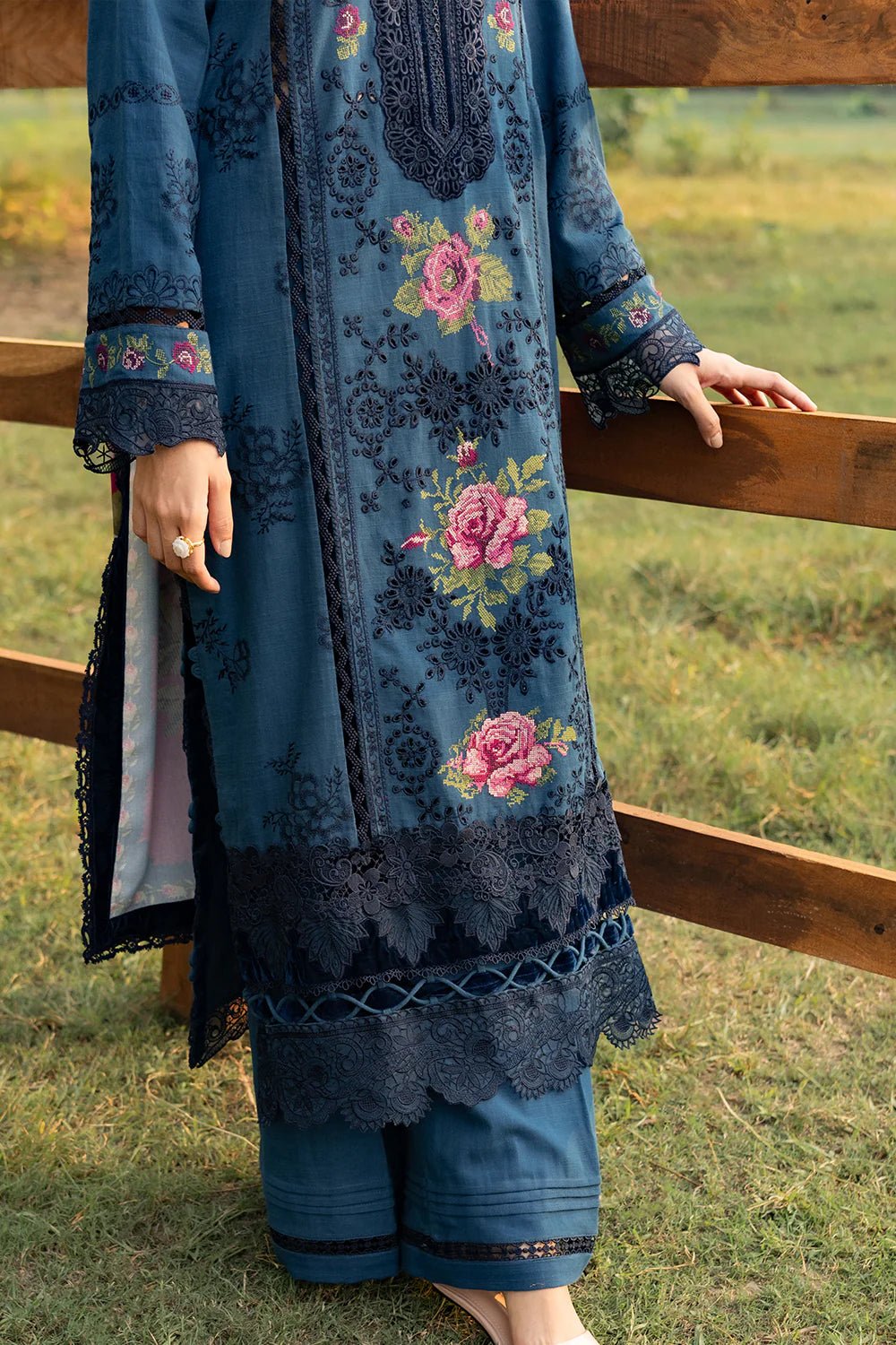 Model wearing DINA - SRW24 - 04 from Saira Rizwan's Winter Unstitched '24 Collection, showcasing intricate detailing. Pakistani clothes online in UK.