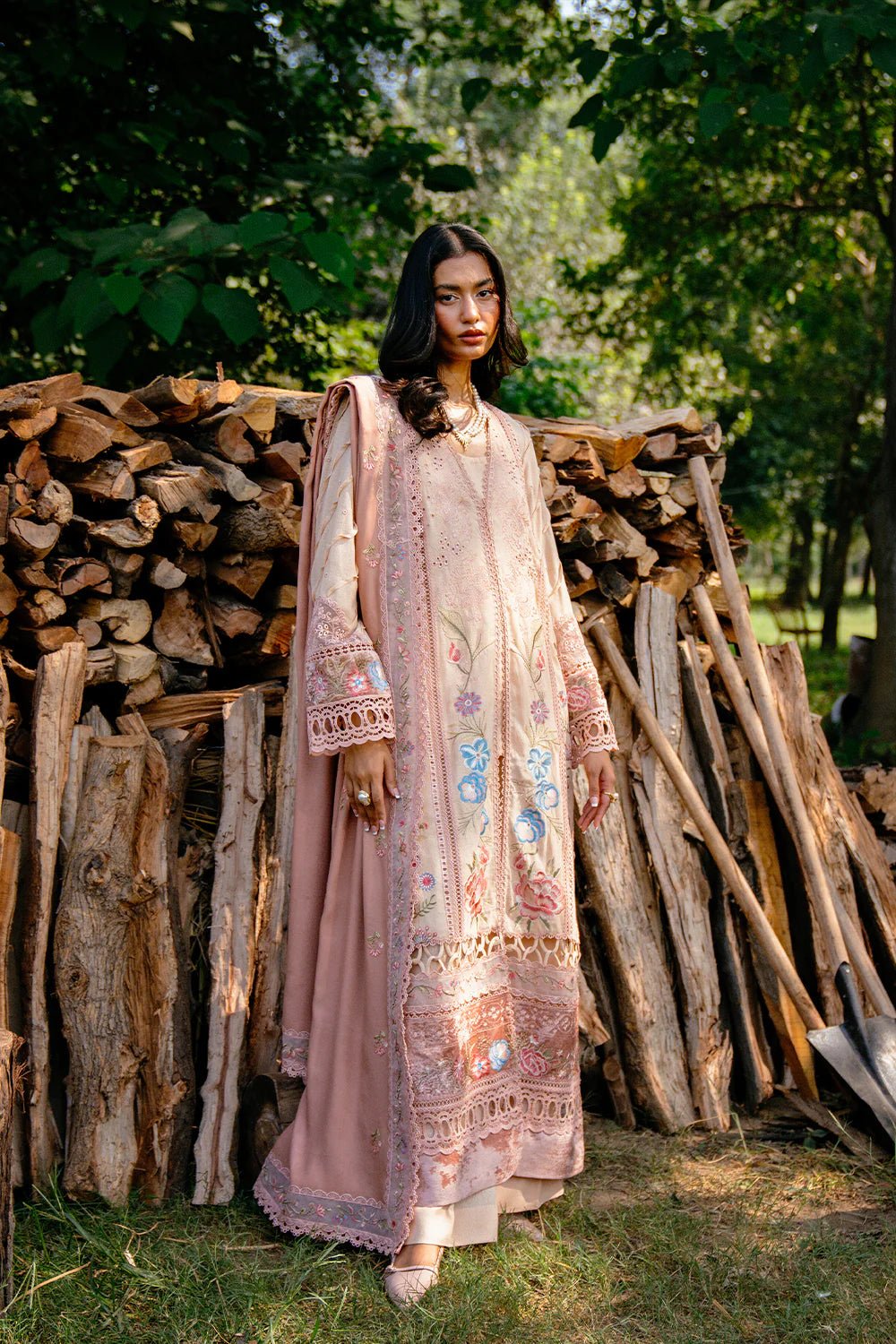 Model wearing LANA - SRW24 - 03 from Saira Rizwan's Winter Unstitched '24 Collection, highlighting elegant design. Pakistani clothes online in UK.