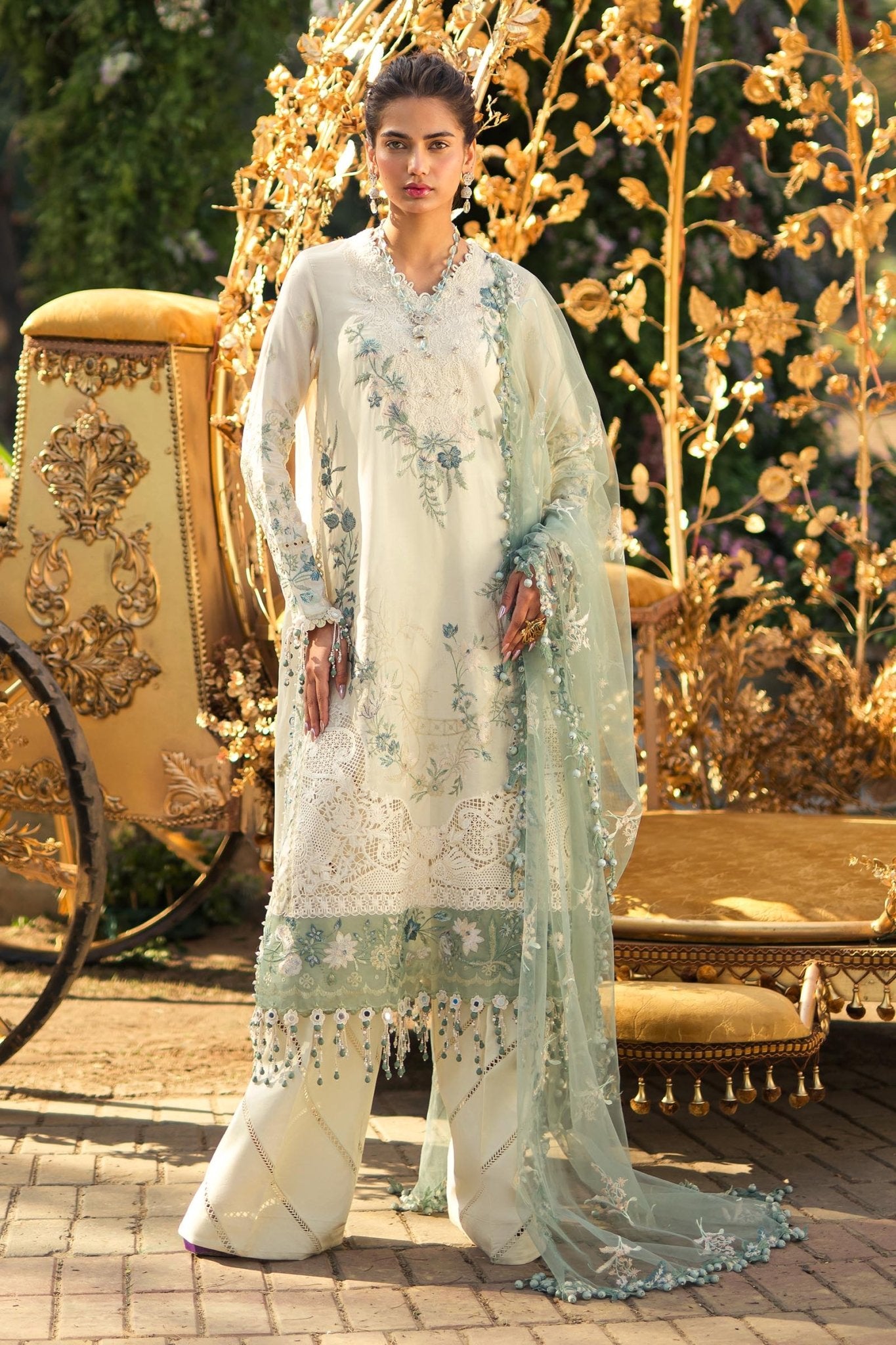 Model wearing Sana Safinaz L241 - 003A - 3CT from Luxury Collection'24, ideal for Pakistani clothes online in UK.