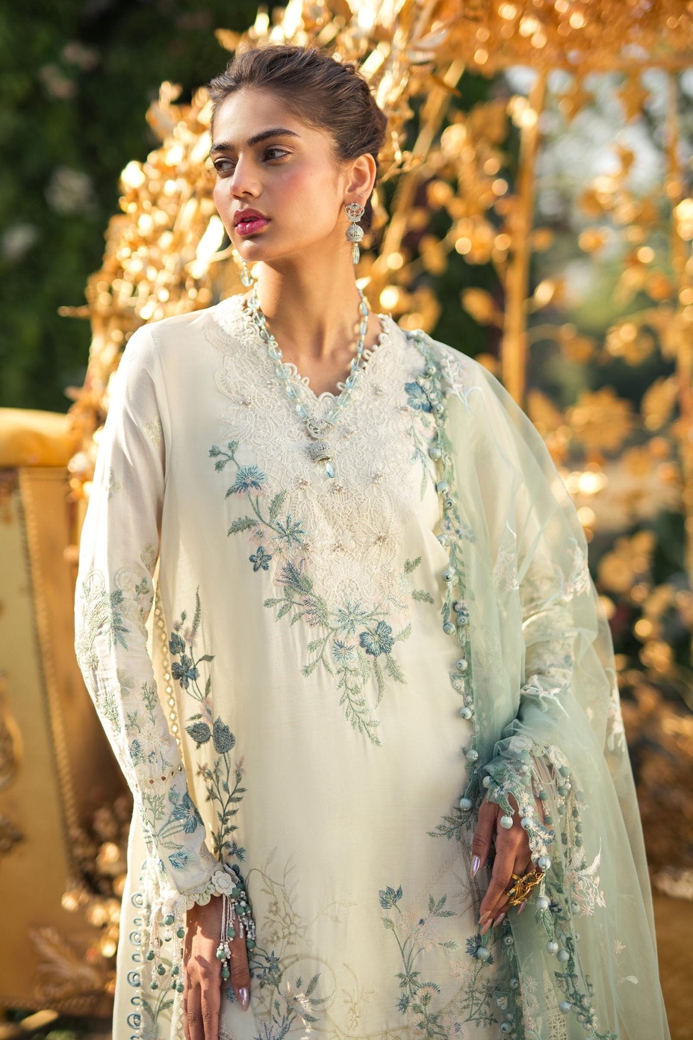 Model wearing Sana Safinaz L241 - 003A - 3CT from Luxury Collection'24, ideal for Pakistani clothes online in UK.