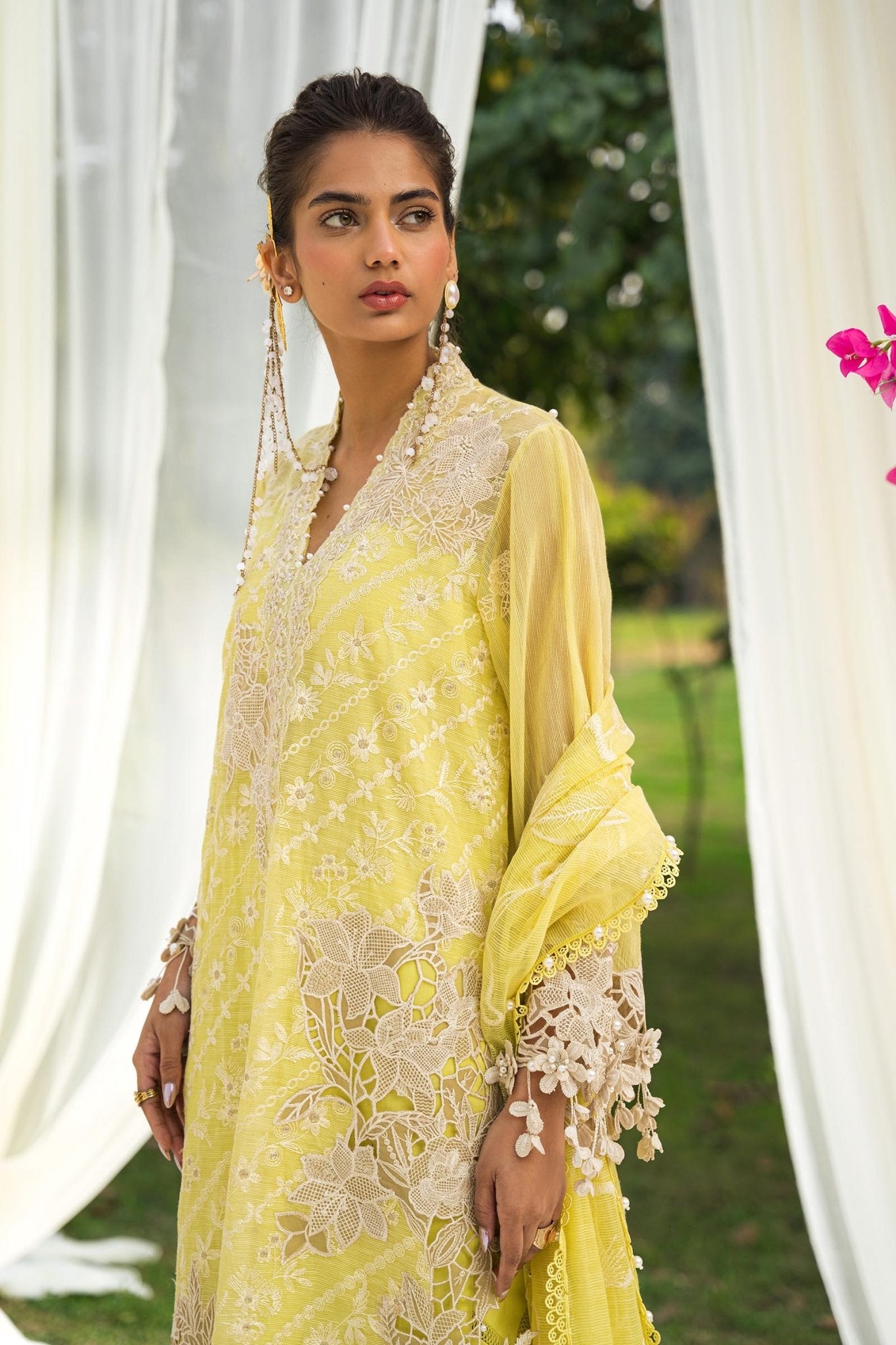 Model wearing sophisticated L241 - 010A - 3CV dress from Sana Safinaz Luxury Collection’24. Pakistani clothes online UK.