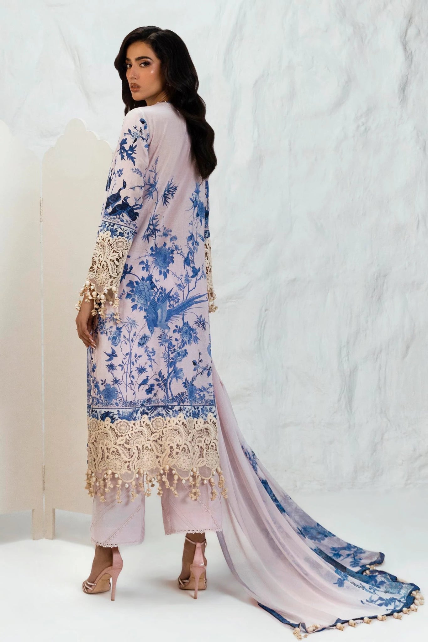 Model wearing Sana Safinaz Muzlin Summer '24, Design M242 - 004B - CI dress. Elevate your style with Pakistani clothes online in UK