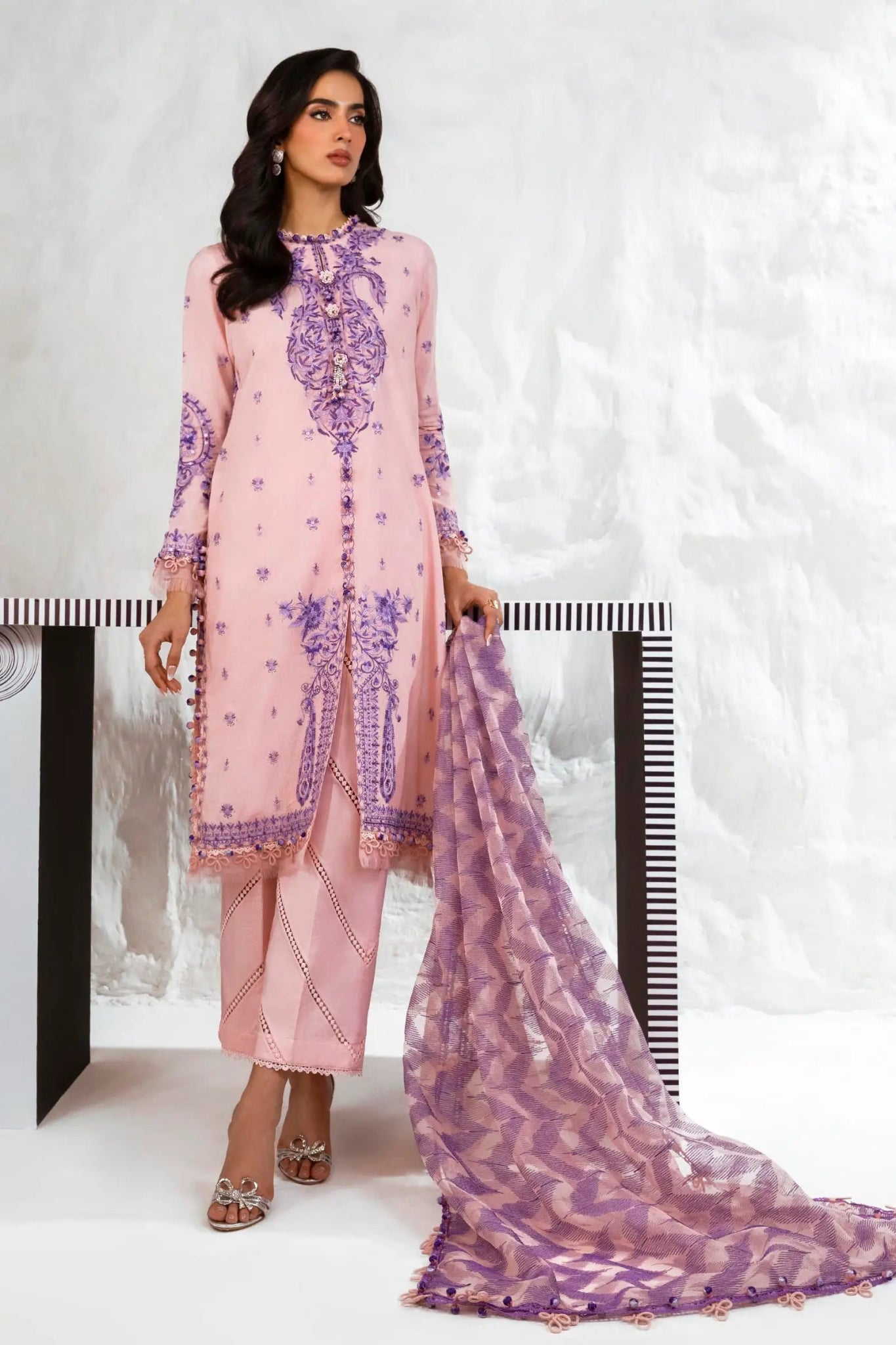 Model wearing Sana Safinaz M242 - 009B - CT pink dress with purple embroidery, perfect for stylish Pakistani lawn suits in the UK.