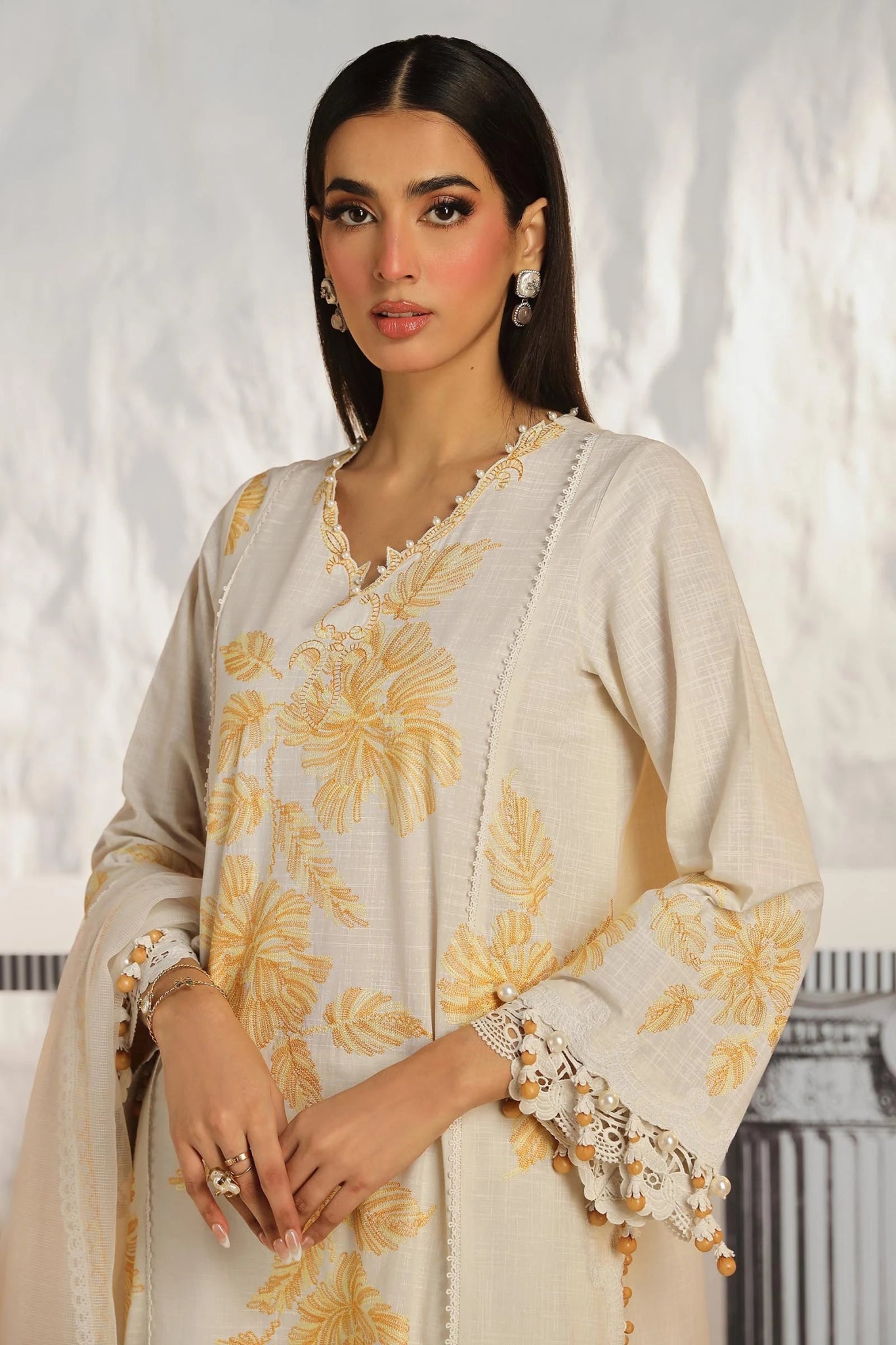 Model wearing Sana Safinaz Muzlin Summer '24, Design M242 - 011B - CT, perfect for Pakistani fashion online in the UK.