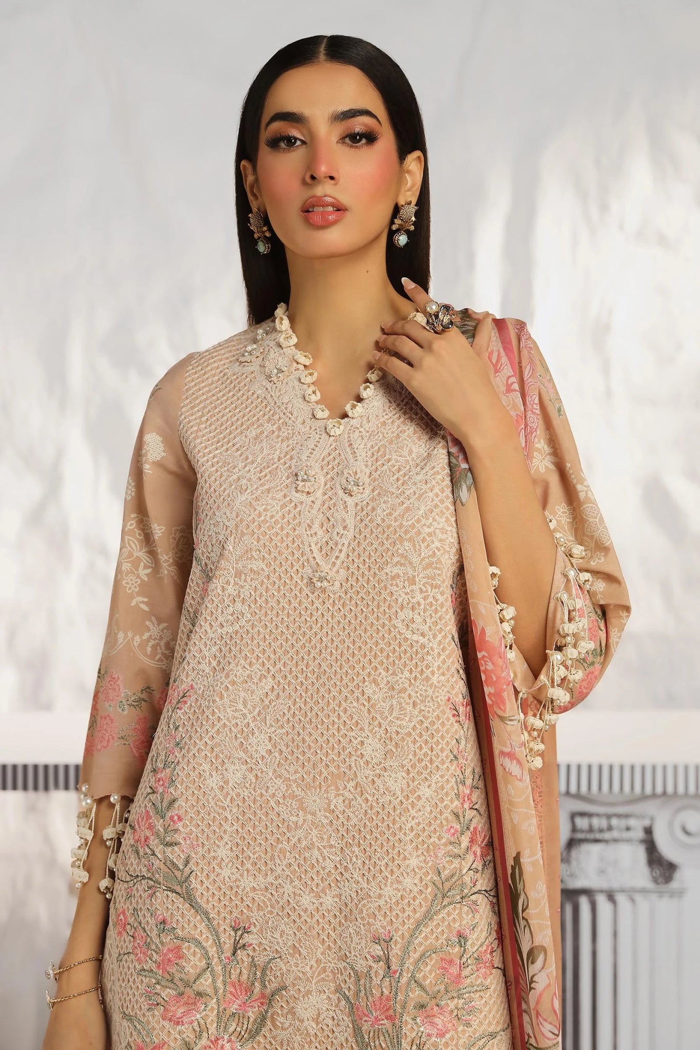 Model wearing Sana Safinaz Muzlin Summer '24, Design M242 - 012A - CJ, ideal for Pakistani fashion online in the UK.