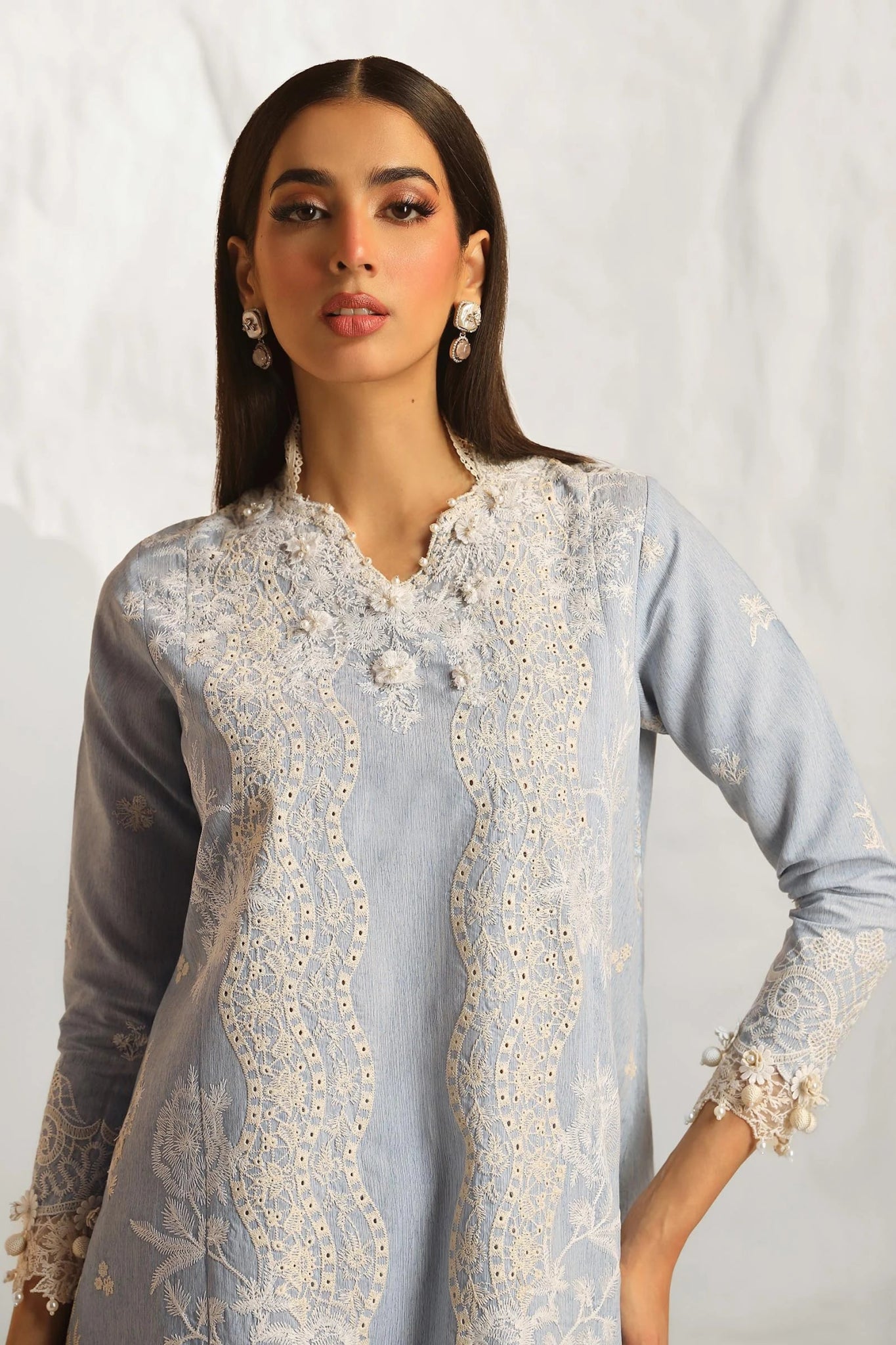 Model wearing Sana Safinaz Muzlin Summer '24, Design M242-013B-DH, ideal for Pakistani fashion online in the UK.