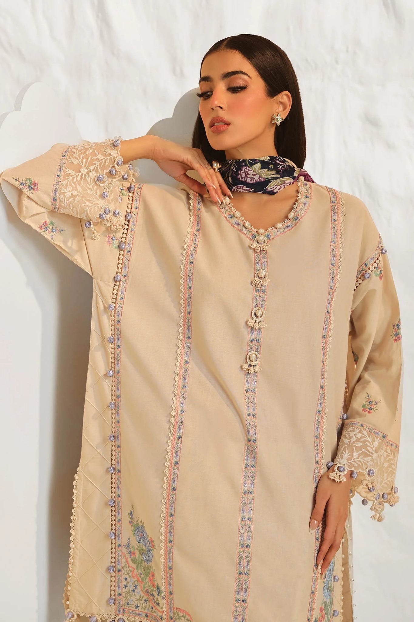 Model wearing Sana Safinaz Muzlin Summer '24, Design M242 - 014A - CJ, ideal for Pakistani fashion online in the UK.