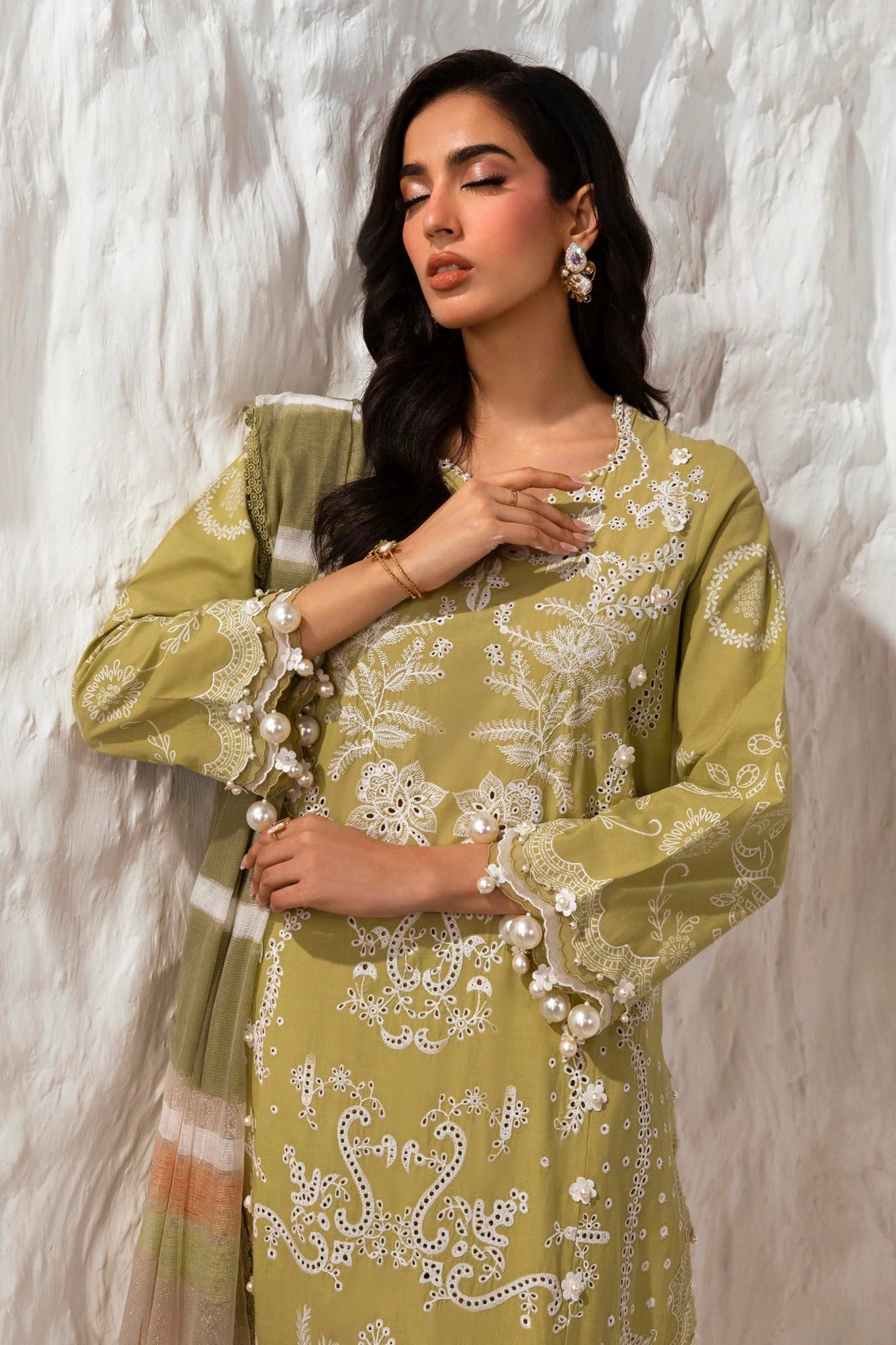 Model wearing Sana Safinaz Muzlin Summer '24, Design M242 - 015A - DF, ideal for Pakistani fashion online in the UK.