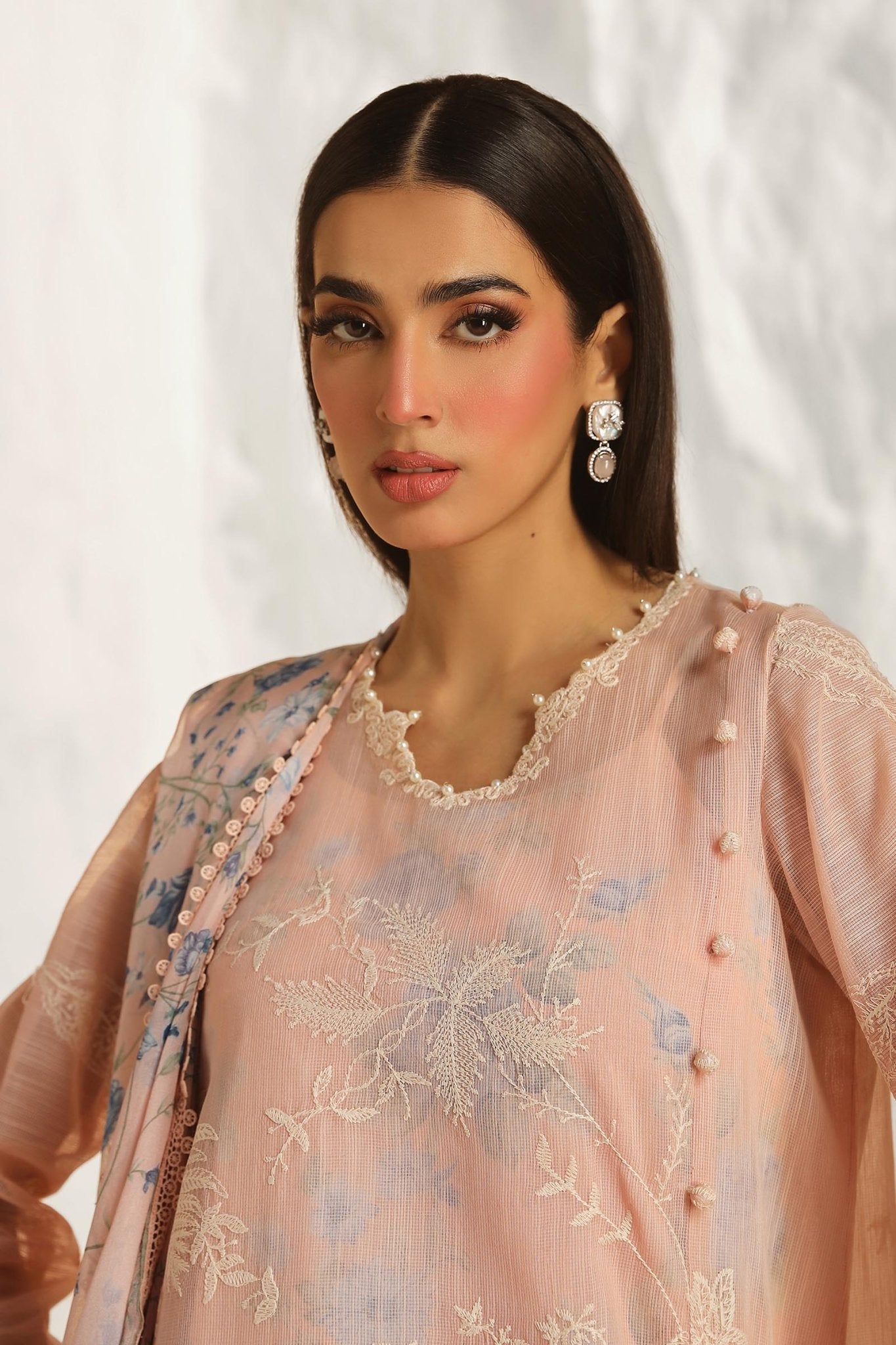 Model wearing Sana Safinaz Muzlin Summer '24, Design M242 - 016B - CJ, perfect for Pakistani fashion online in the UK.