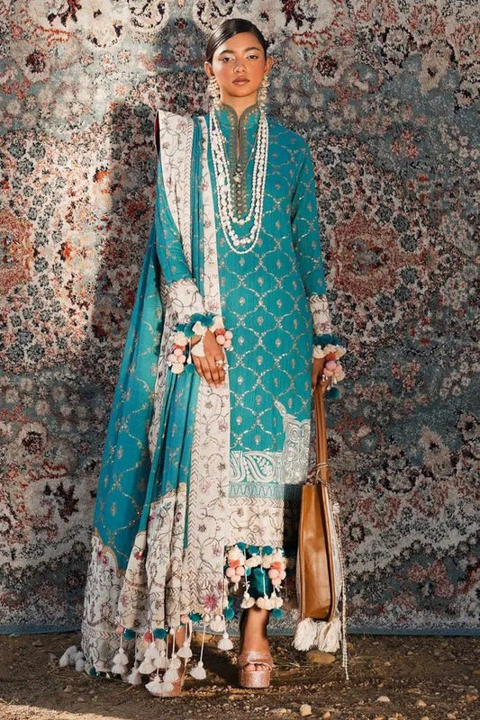 Model wearing Sana Safinaz Winter Luxury 23 S231-005B-CP, highlighting Pakistani clothes online in the UK.