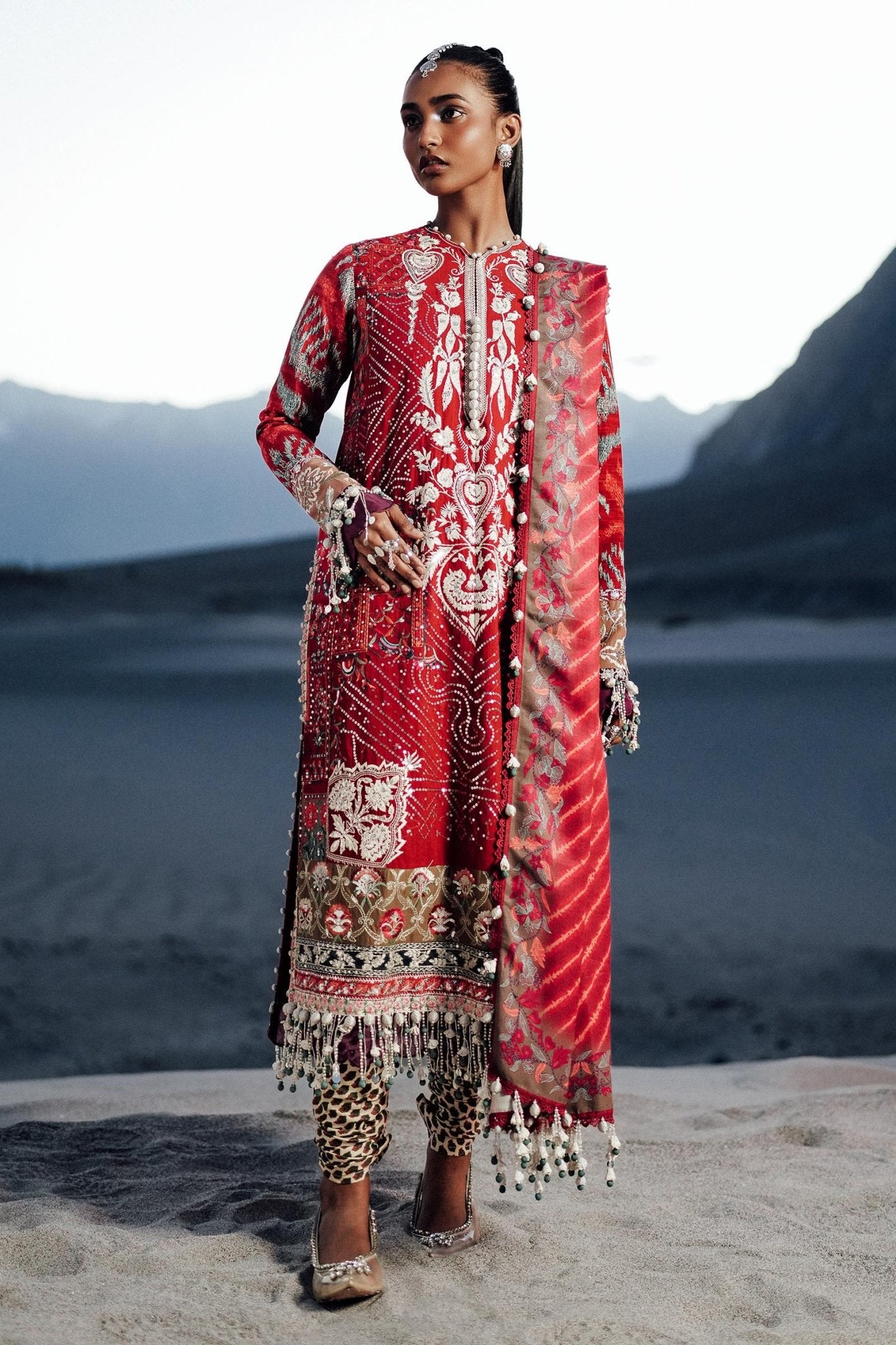 Model wearing S241 - 007A - 3CP from Sana Safinaz Winter Luxury '24, featuring intricate details and stunning design. Pakistani clothes online in UK at Signature Labels.