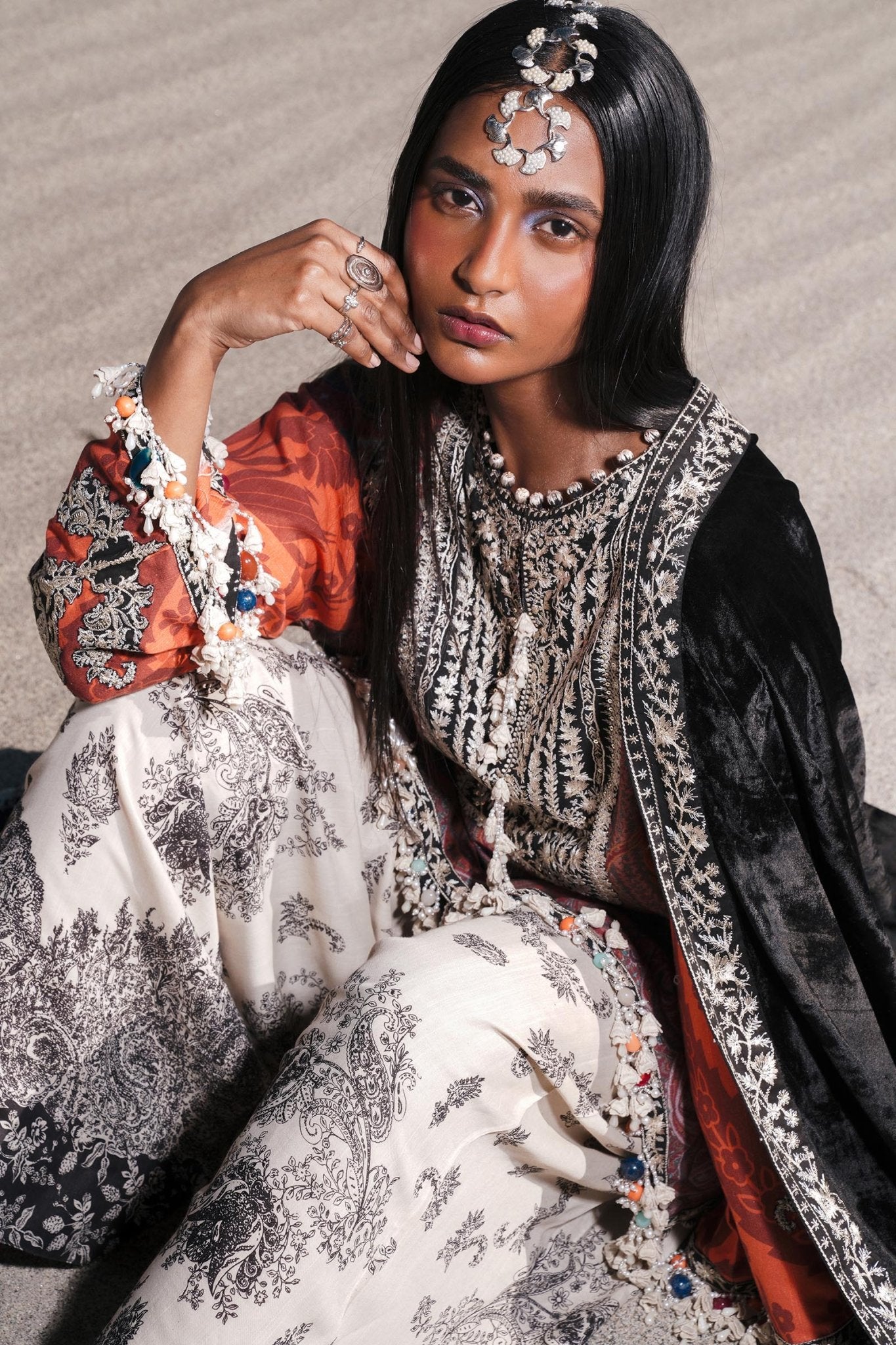 Model wearing V241 - 007 - 3CP from Sana Safinaz Winter Luxury '24, featuring intricate embroidery. Pakistani clothes online in UK at Signature Labels.