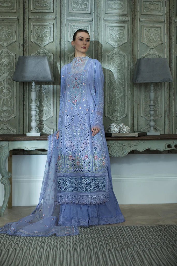 Elegant Sobia Nazir DESIGN 9B, UK's choice for intricate Pakistani clothing.