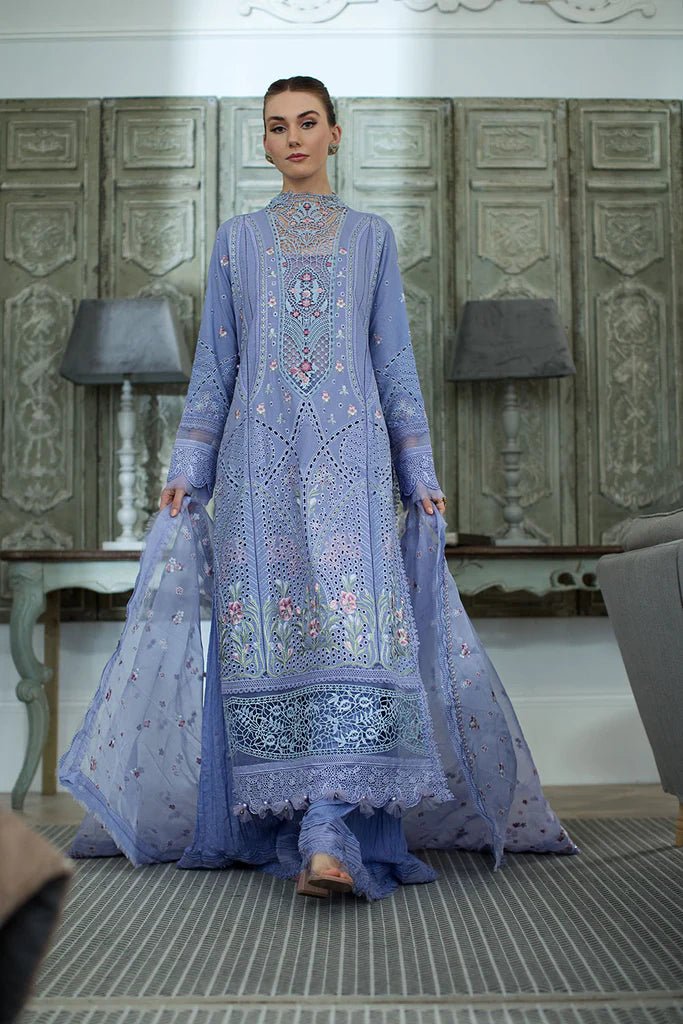 Elegant Sobia Nazir DESIGN 9B, UK's choice for intricate Pakistani clothing.